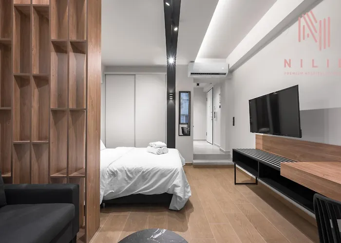 Vellow Door, Nilie Hospitality Mgmt