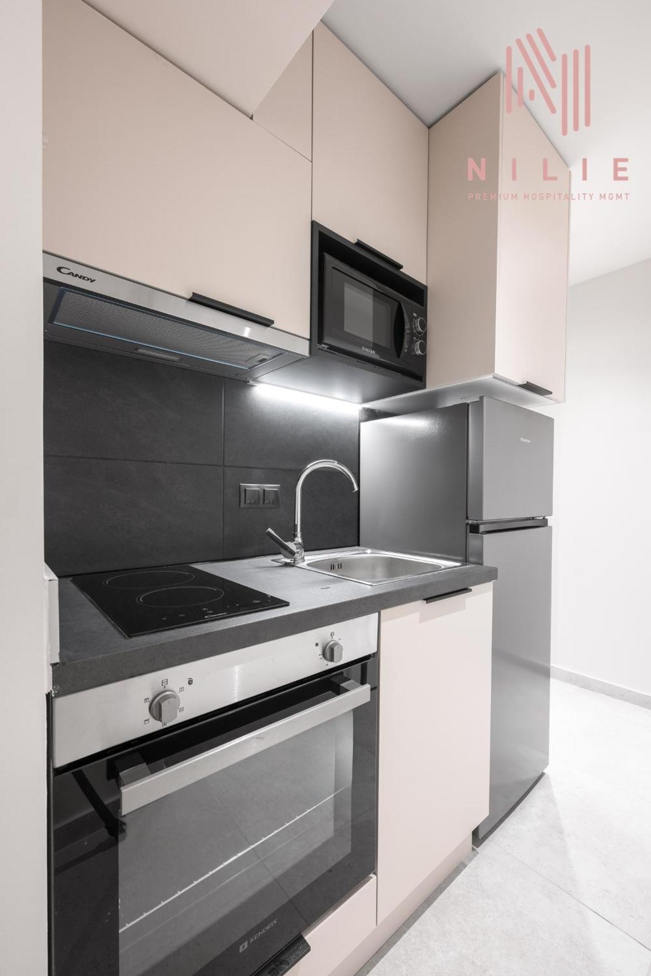 Vellow Door, Nilie Hospitality Mgmt Apartment