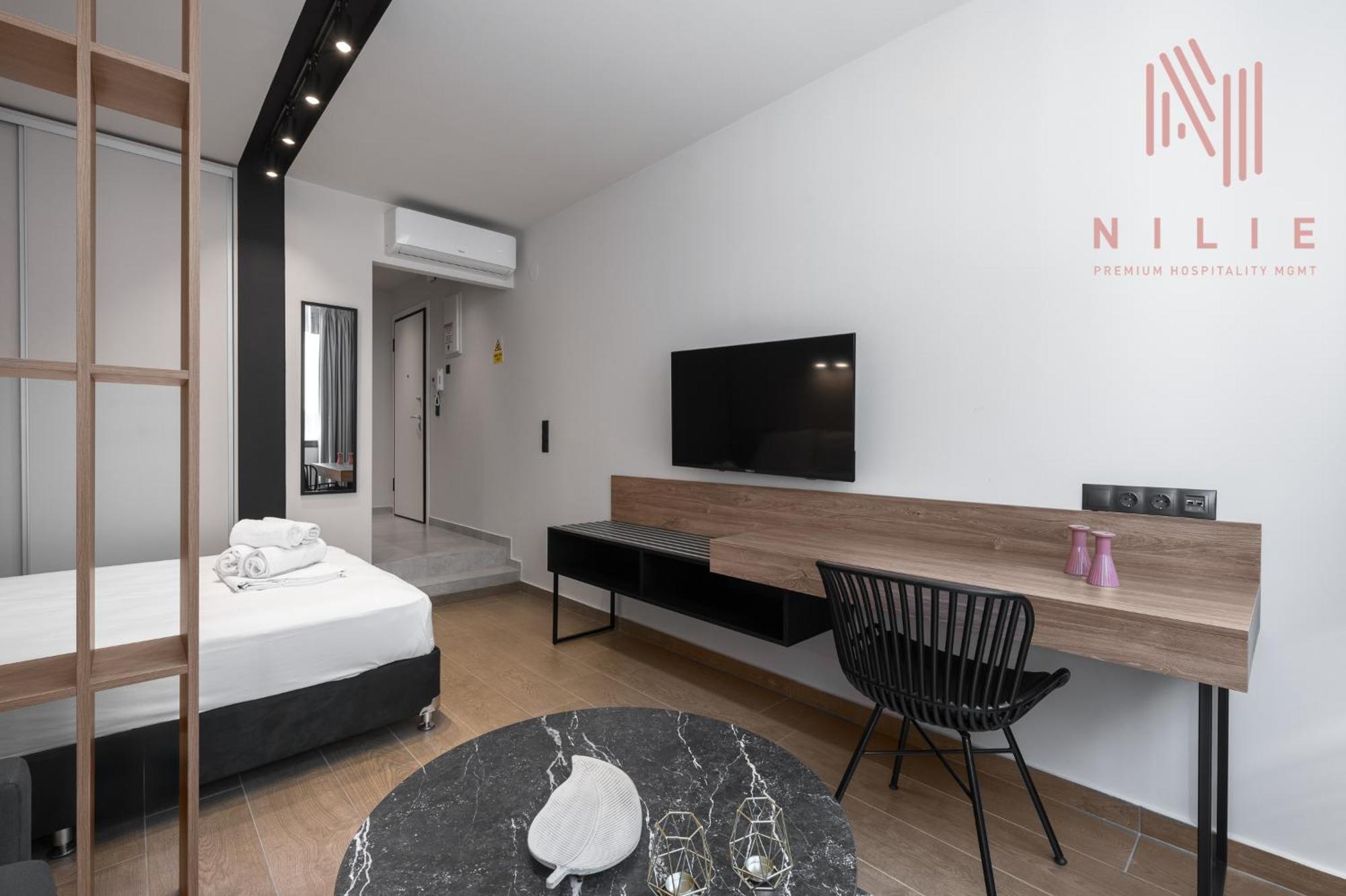 Vellow Door, Nilie Hospitality Mgmt Apartment