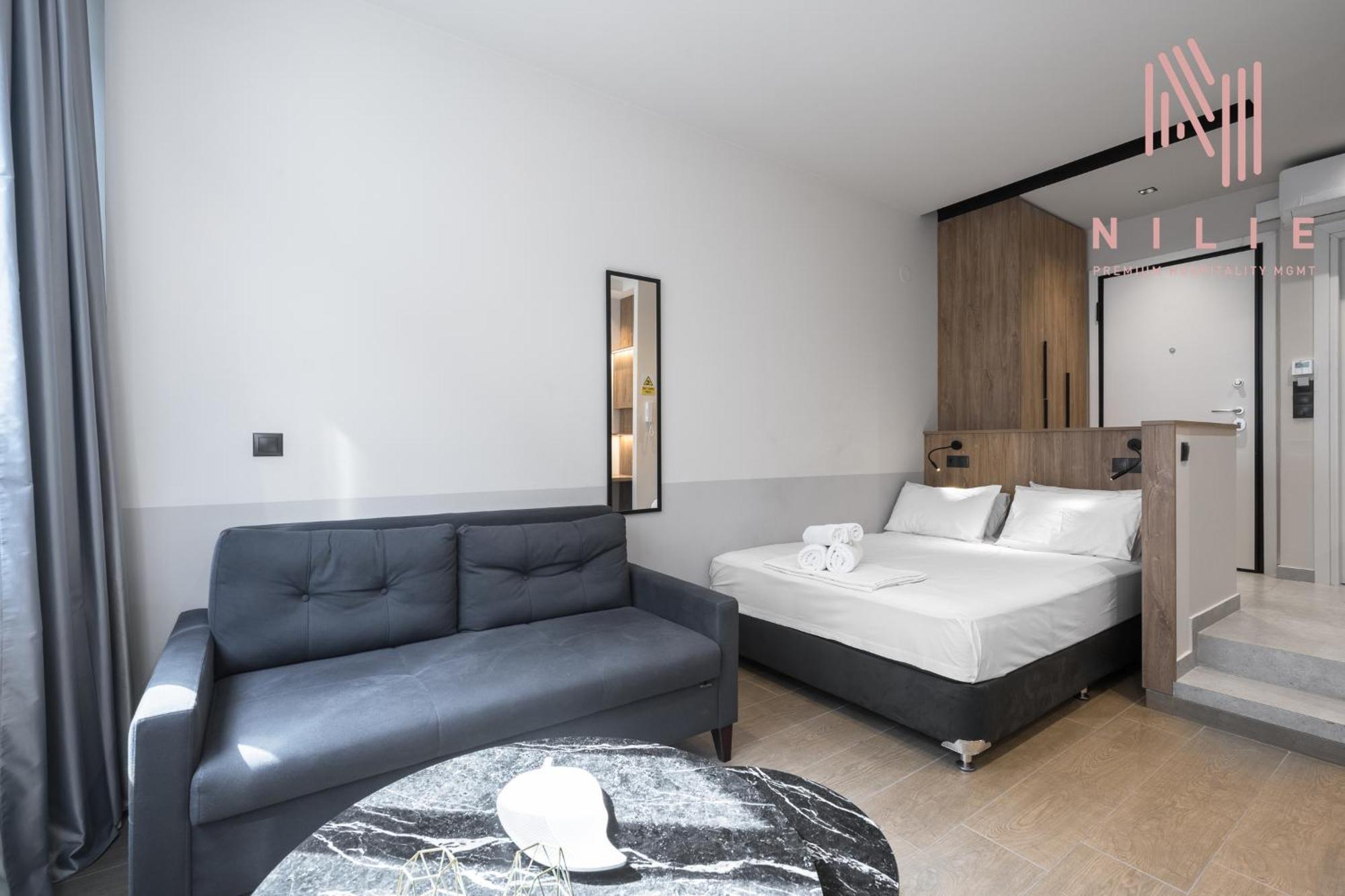 Vellow Door, Nilie Hospitality Mgmt Салоники