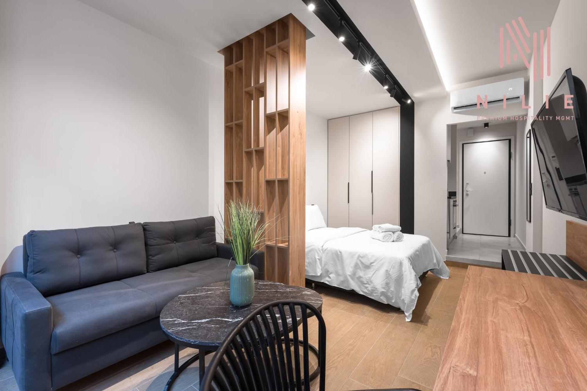 Vellow Door, Nilie Hospitality Mgmt Салоники